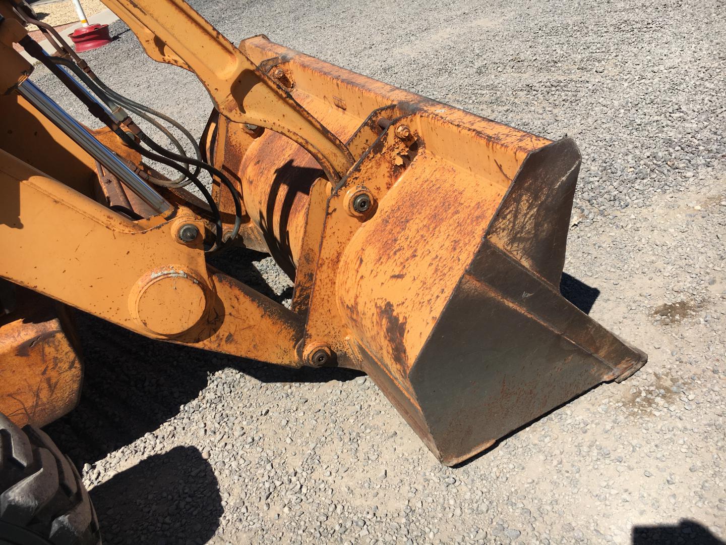 ./imagenes/INVOICE/2019/17132/RETROEXCAVADORA CASE 580SL (15).JPG